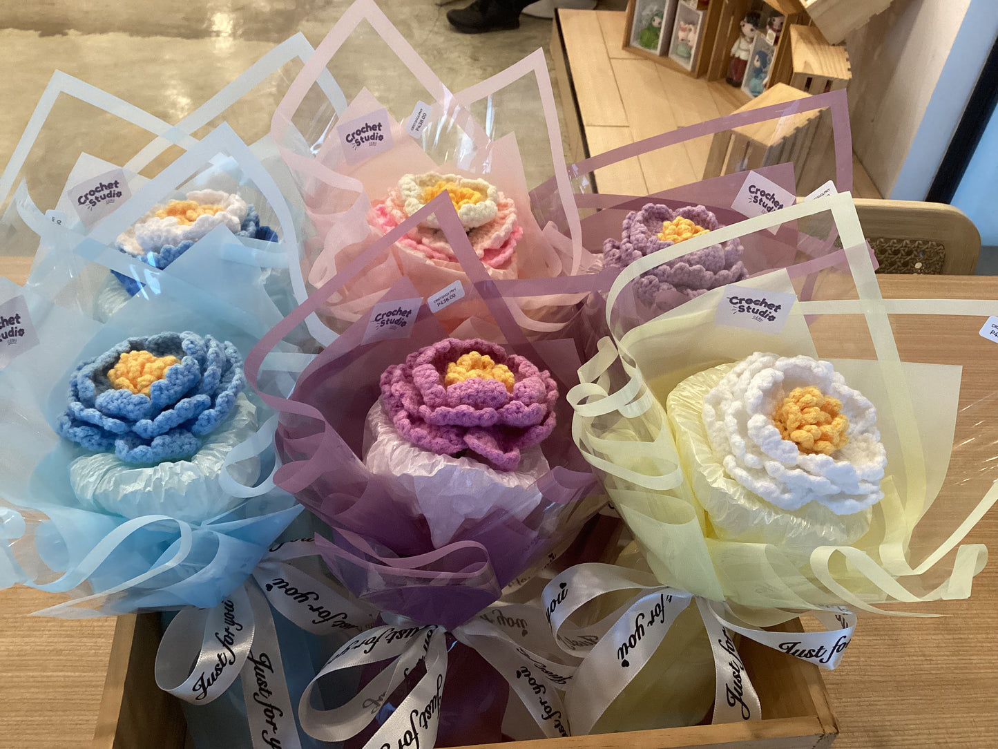 Flowers by @crochetstudiocebu